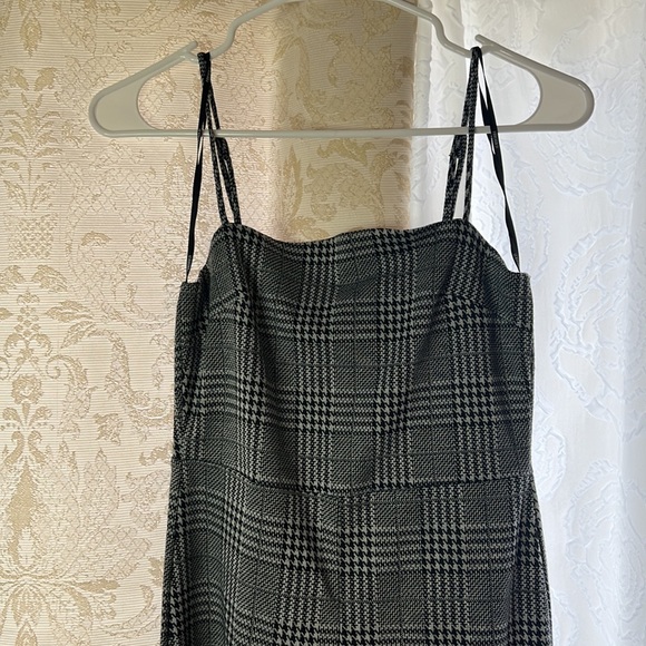 Jumper - Picture 2 of 6